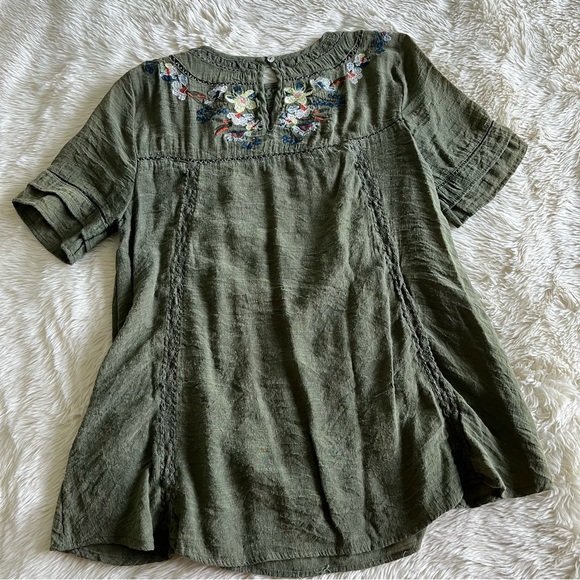 Olive Green Shirt with Embroidered Floral Design and Small Keyhole Back - Picture 8 of 8